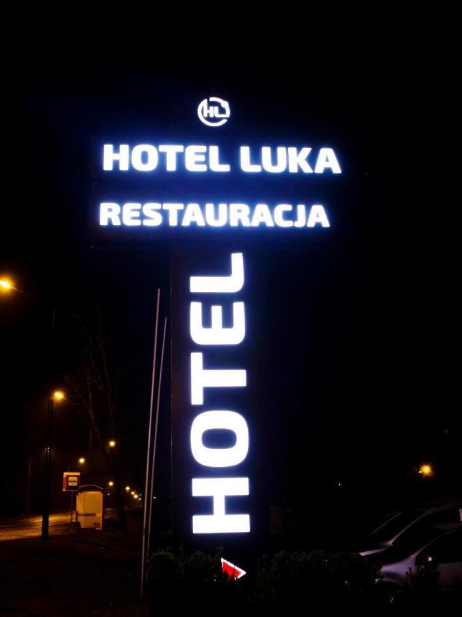 Hotel Luka Радом Екстериор снимка