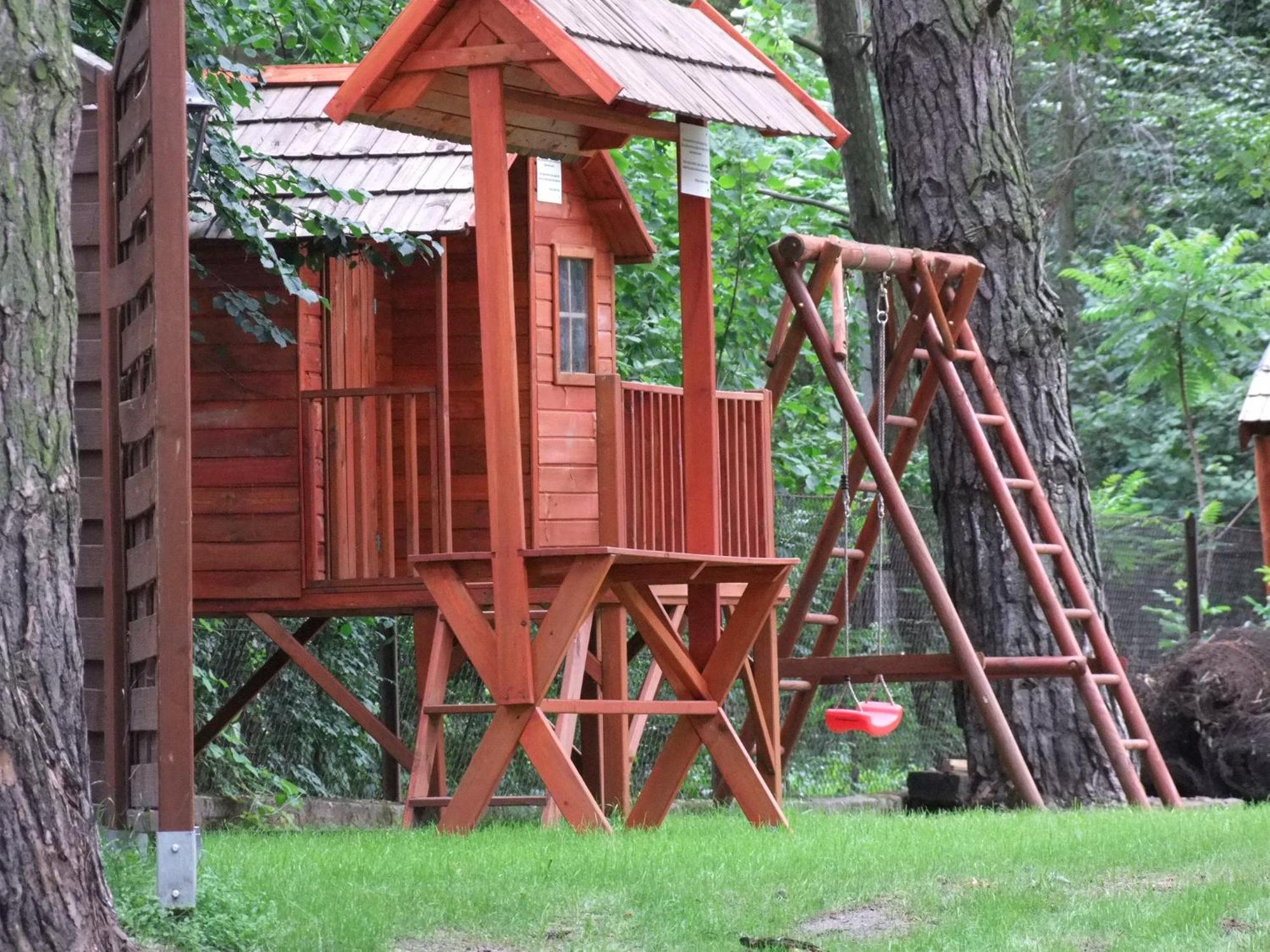 Hotel Luka Радом Екстериор снимка